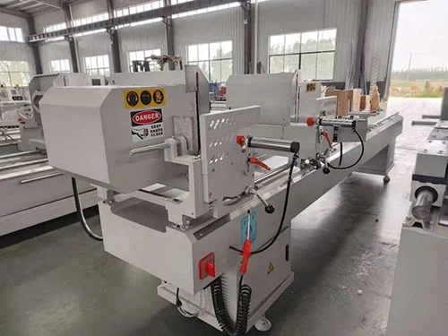 400mm Cüt Başlıq Dəqiq Kəsmə Saw PVC Pəncərə Profili Emal Avadanlığı
