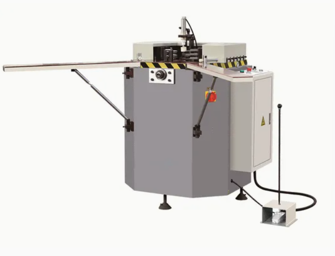 Sənaye Dərəcəsi 100mm x 3500mm Yüksək Dəqiqlikli Tək Başlı Alüminium Pəncərə və Qapı Künc Crimperi